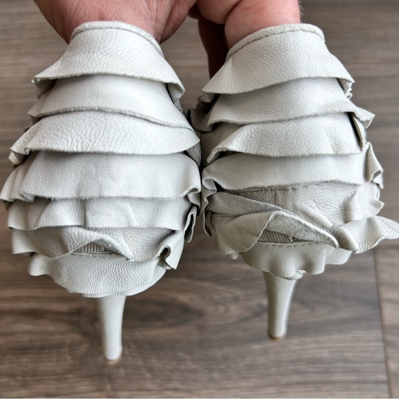 Badgley Mischka Champagne Ruffled Heels | 10 - Picture 9 of 10